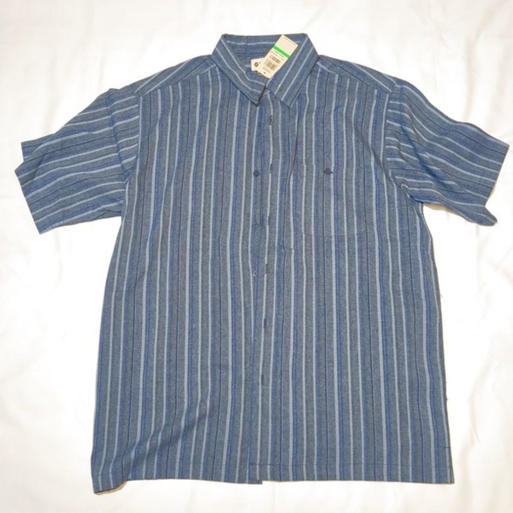 Haggar Clothing Men's Button Down Shirt Large Blue NWT